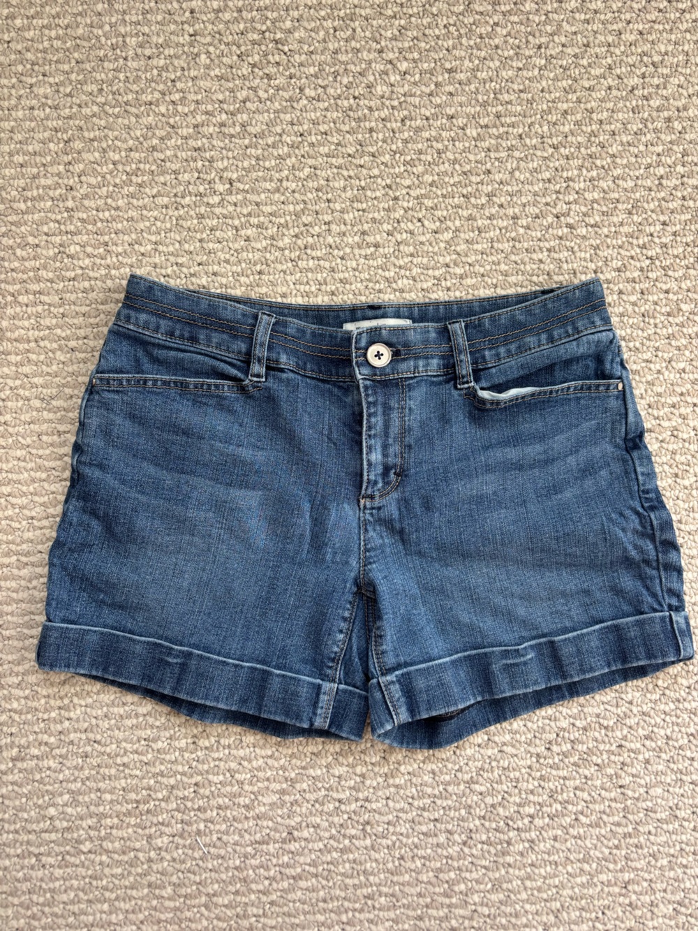 White House Black Market Women’s Size 6 Denim Shorts Jean Shorts